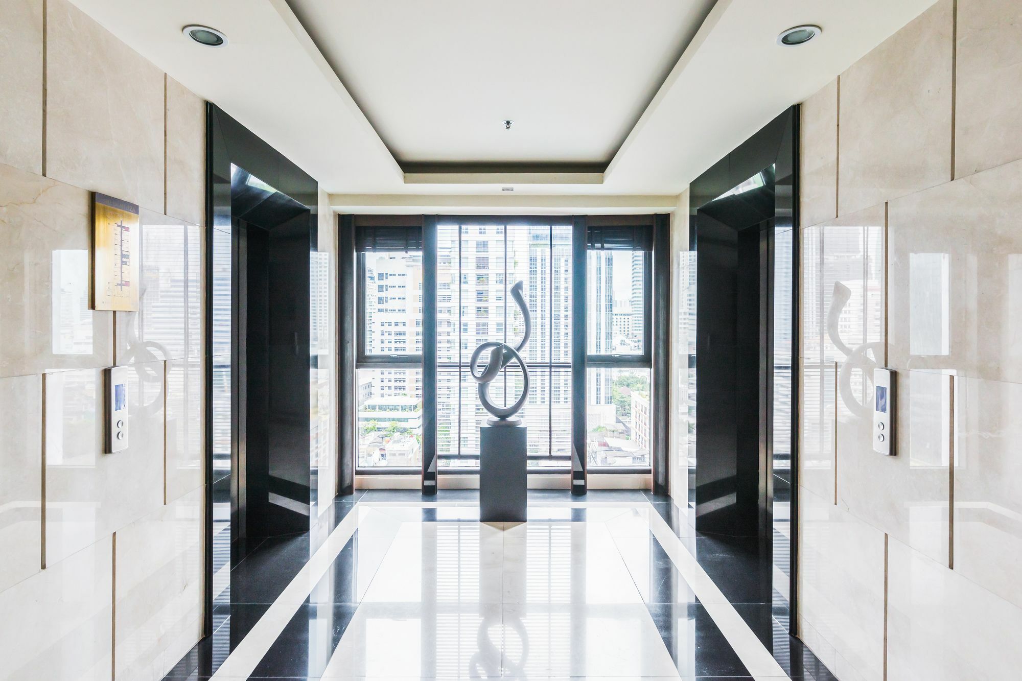The Address Sathorn By Favstay Bangkok Luaran gambar